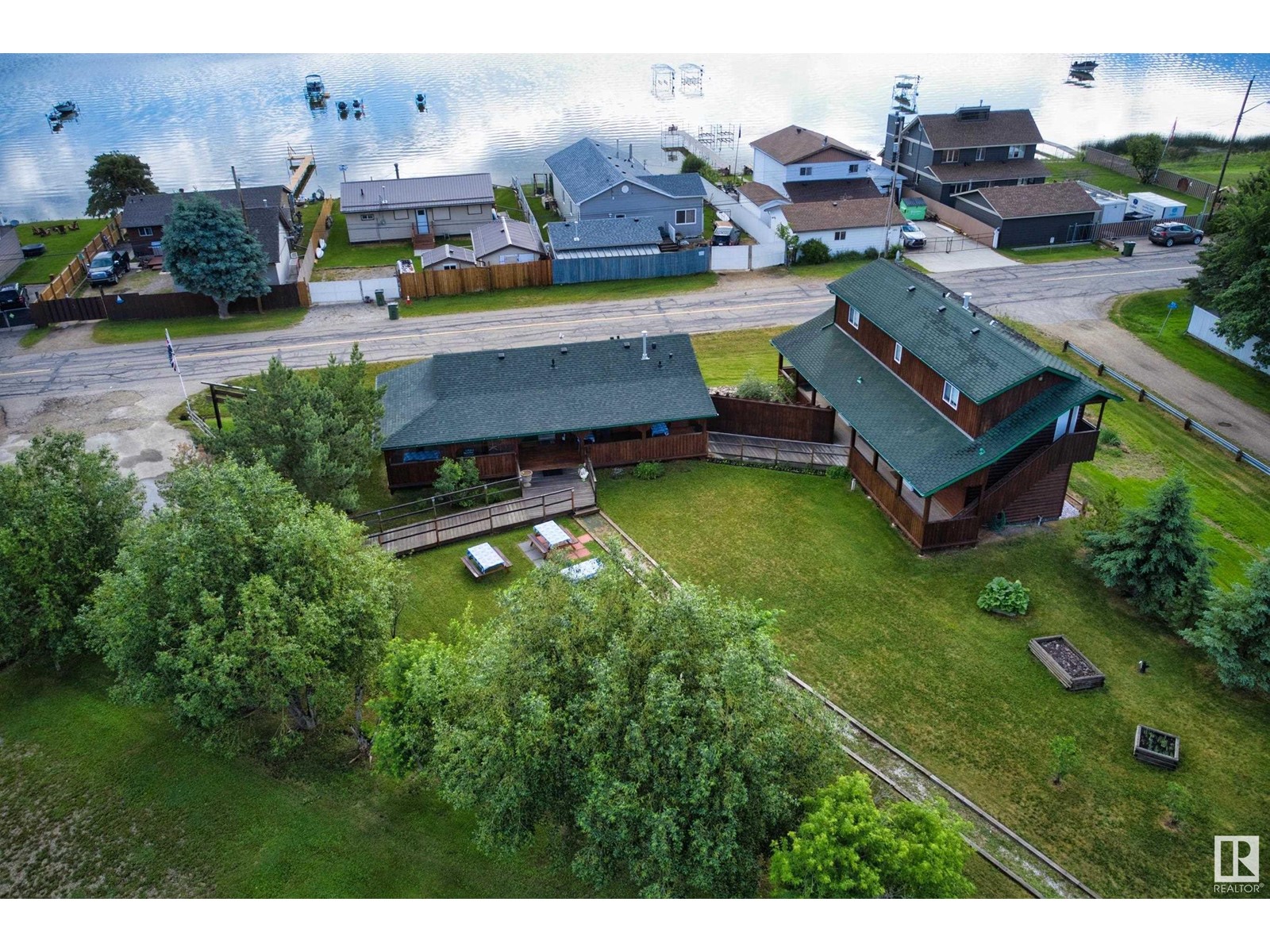 3321 Ste. Anne Trail, Rural Lac Ste. Anne County, Alberta  T0E 0A0 - Photo 40 - E4344591