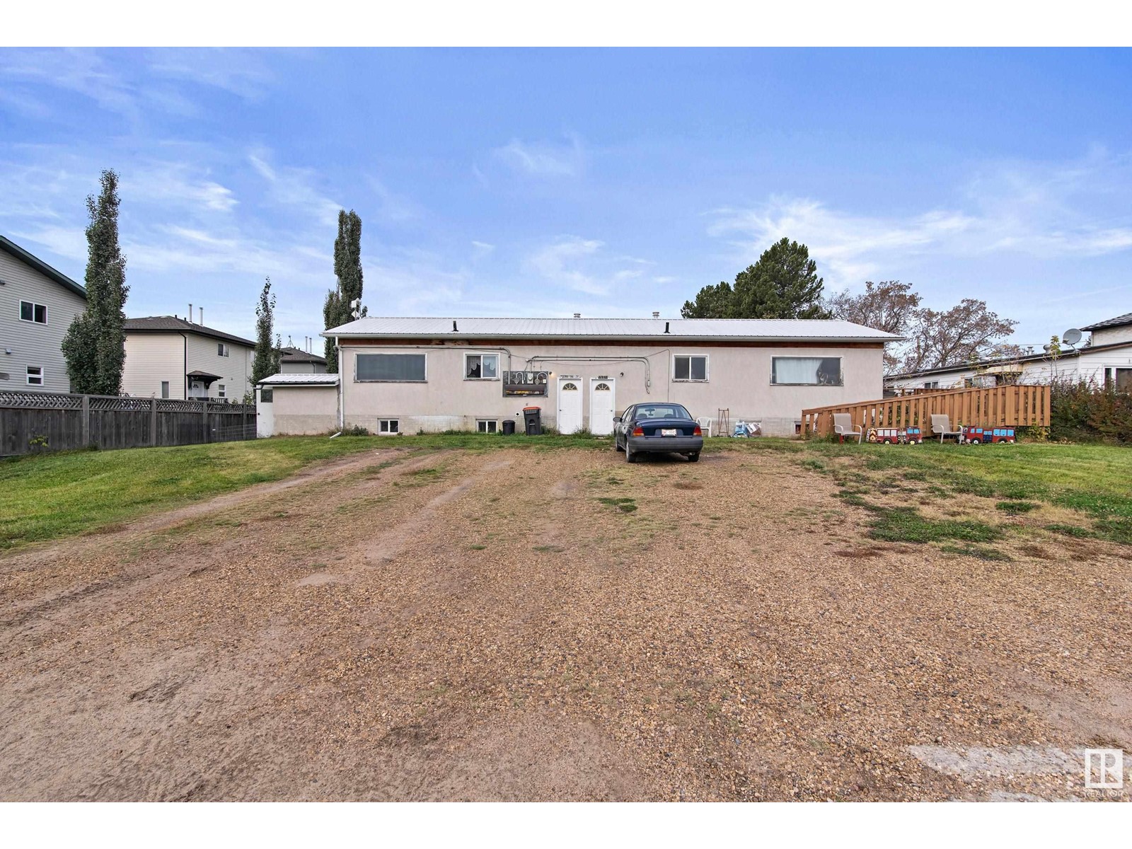 5310 & 5312 50 St, Thorsby, Alberta  T0C 2P0 - Photo 1 - E4379933