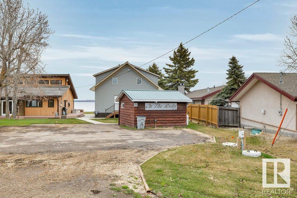 33 Lakeshore Drive, Rural Wetaskiwin County, Alberta  T0C 2V0 - Photo 2 - E4387039