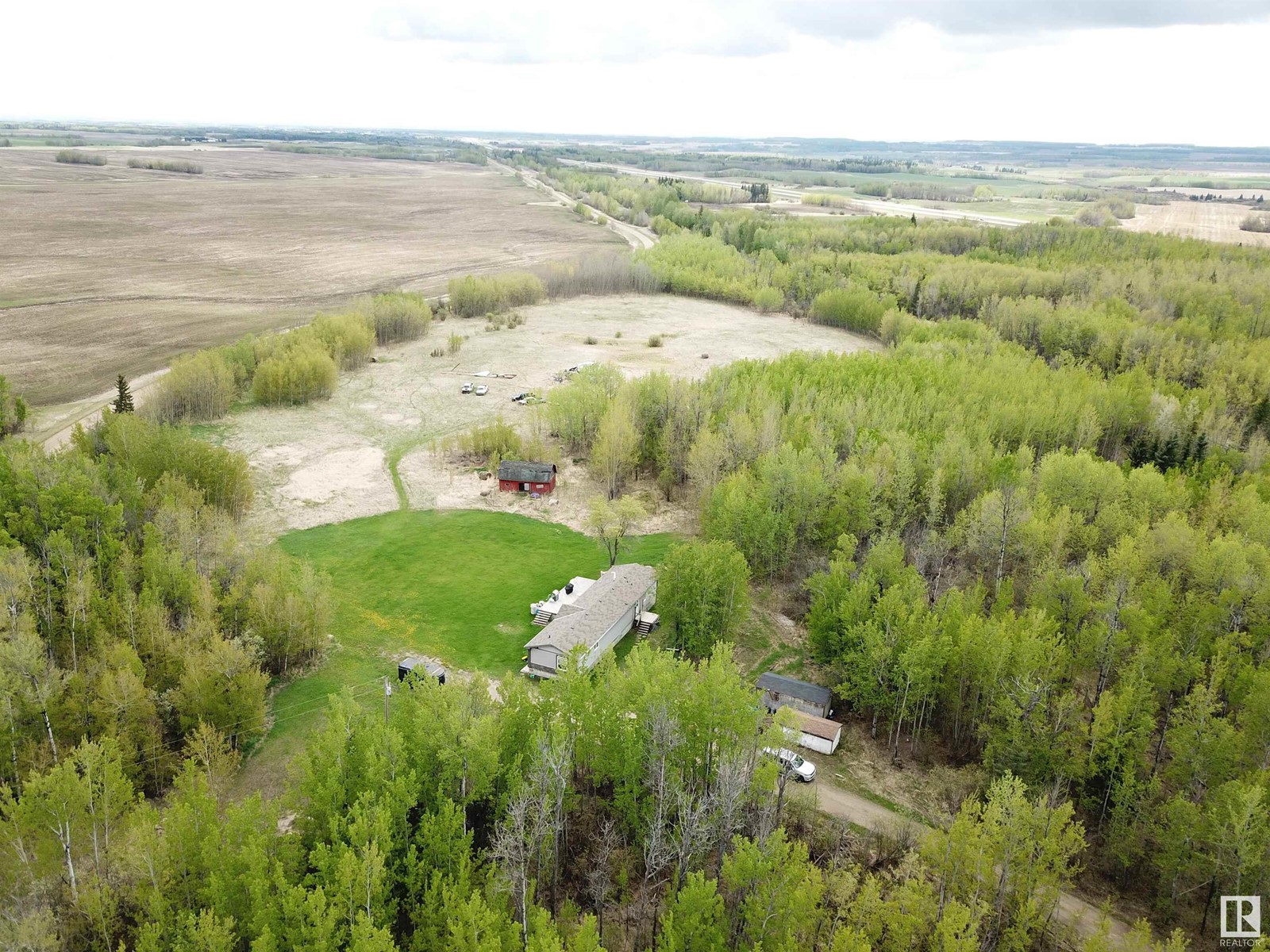 9119 Hwy 18, Rural Lac Ste. Anne County, Alberta  T0E 0J0 - Photo 1 - E4389384