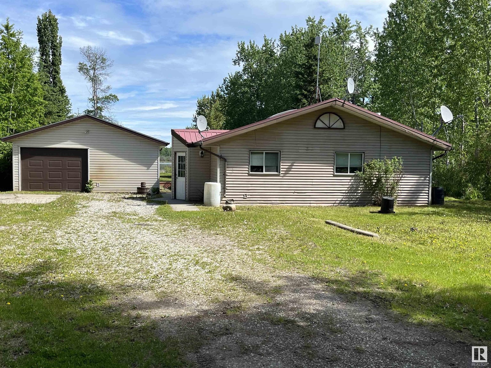 90 4418 Hwy 633, Rural Lac Ste. Anne County, Alberta  T0E 0L0 - Photo 1 - E4391258