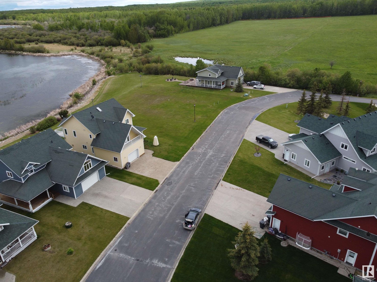 61 Sunset Hb, Rural Wetaskiwin County, Alberta  T0C 2V0 - Photo 21 - E4391887