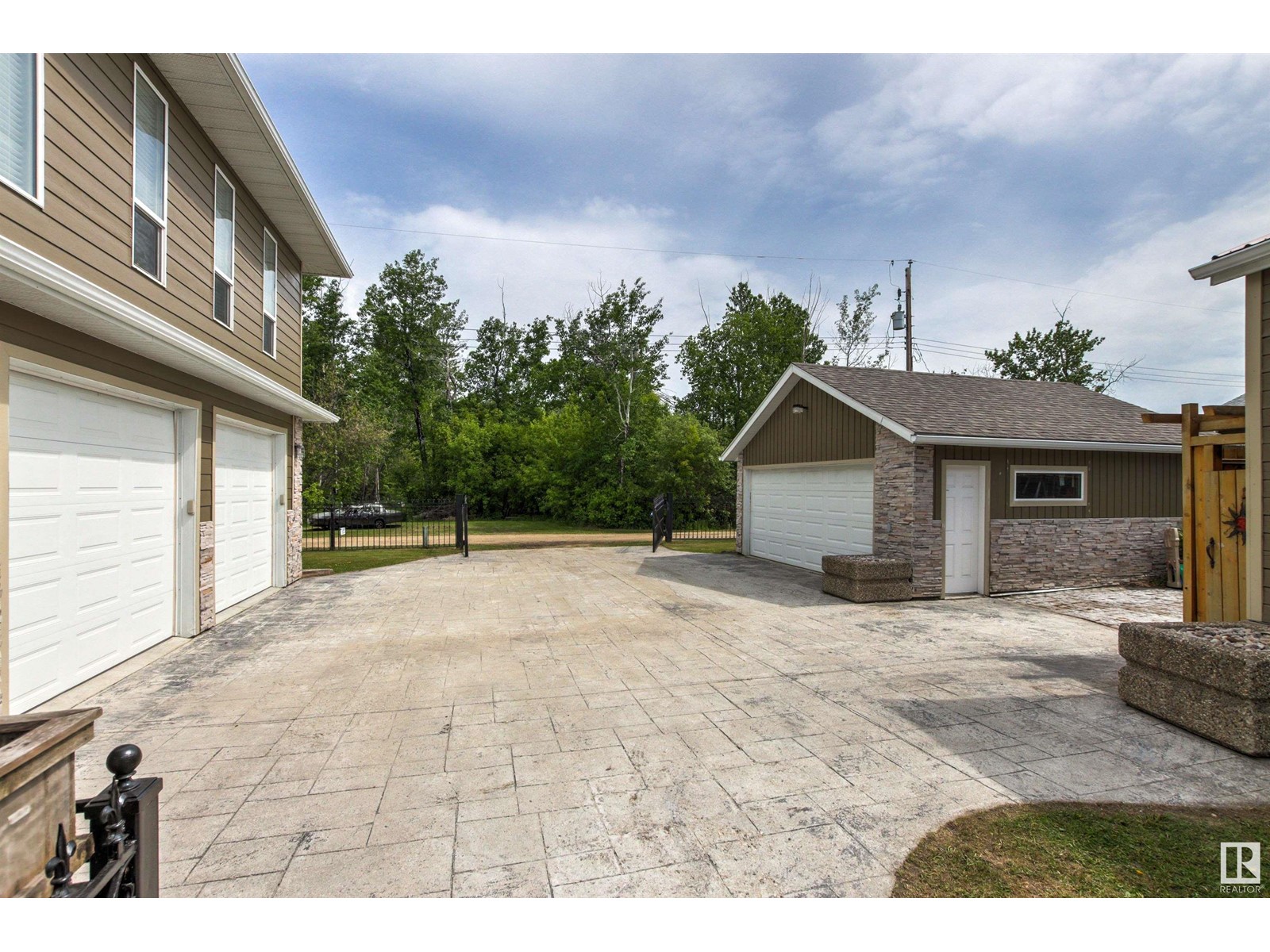 19 Rizzie Beach, Rural Parkland County, Alberta  T0E 2K0 - Photo 27 - E4392493