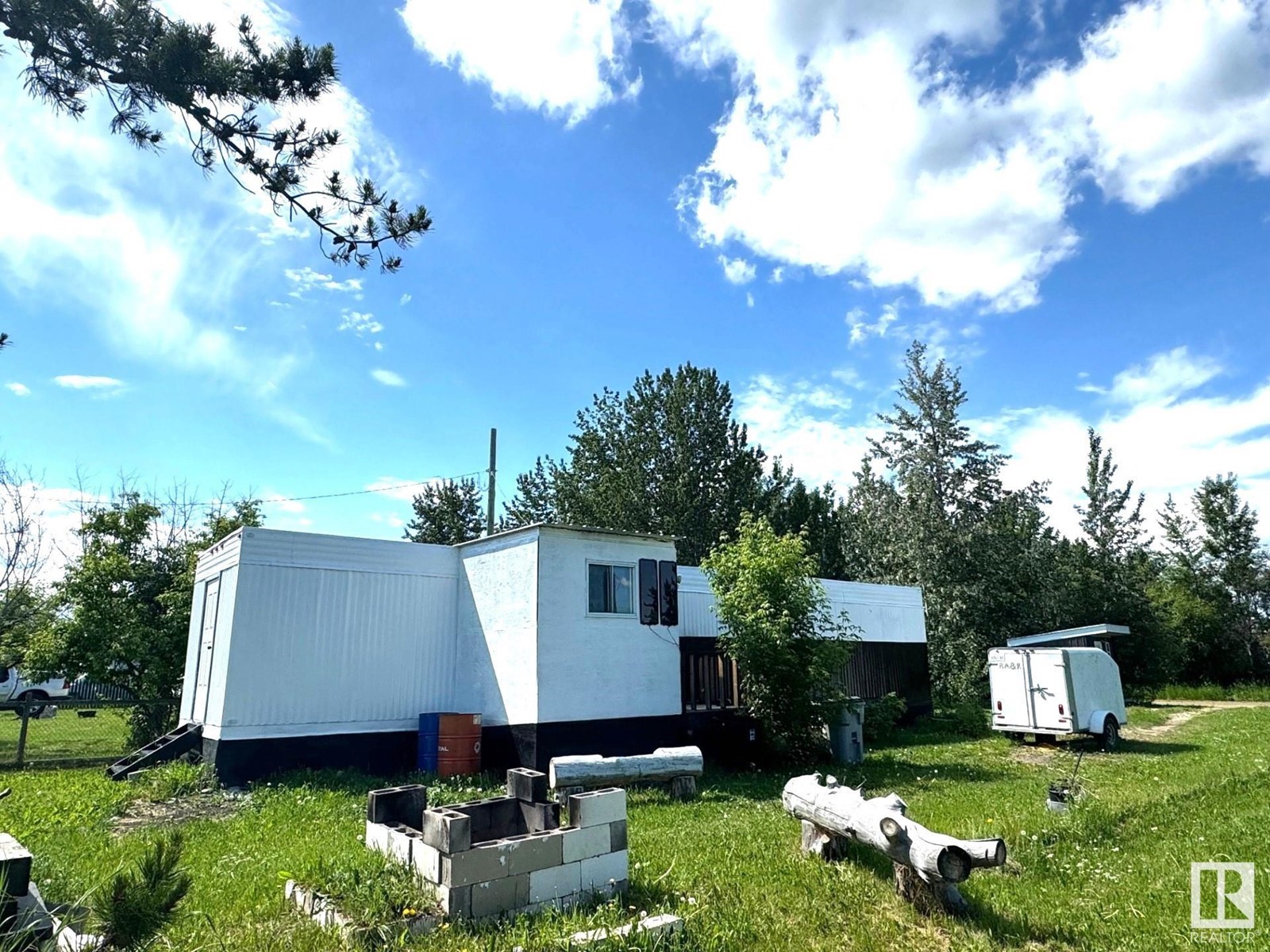 5011 54 Av, Wildwood, Alberta  T0E 2M0 - Photo 2 - E4393353