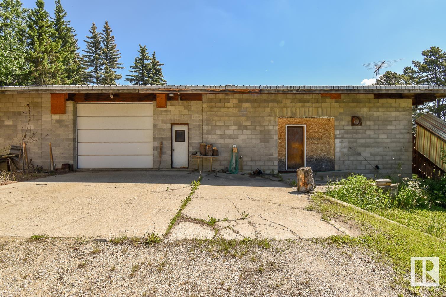 4012 Highway 16, Rural Parkland County, Alberta  T0E 2K0 - Photo 43 - E4395091