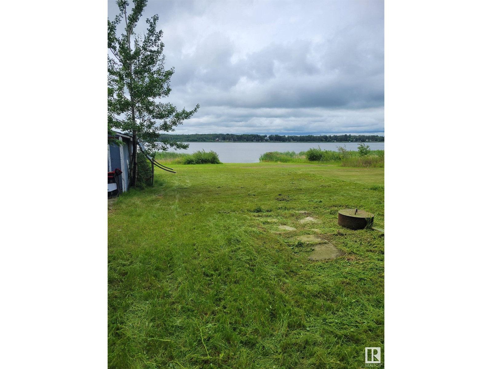 251 Lakeshore Dr, Rural Lac Ste. Anne County, Alberta  T0E 1V0 - Photo 10 - E4396328