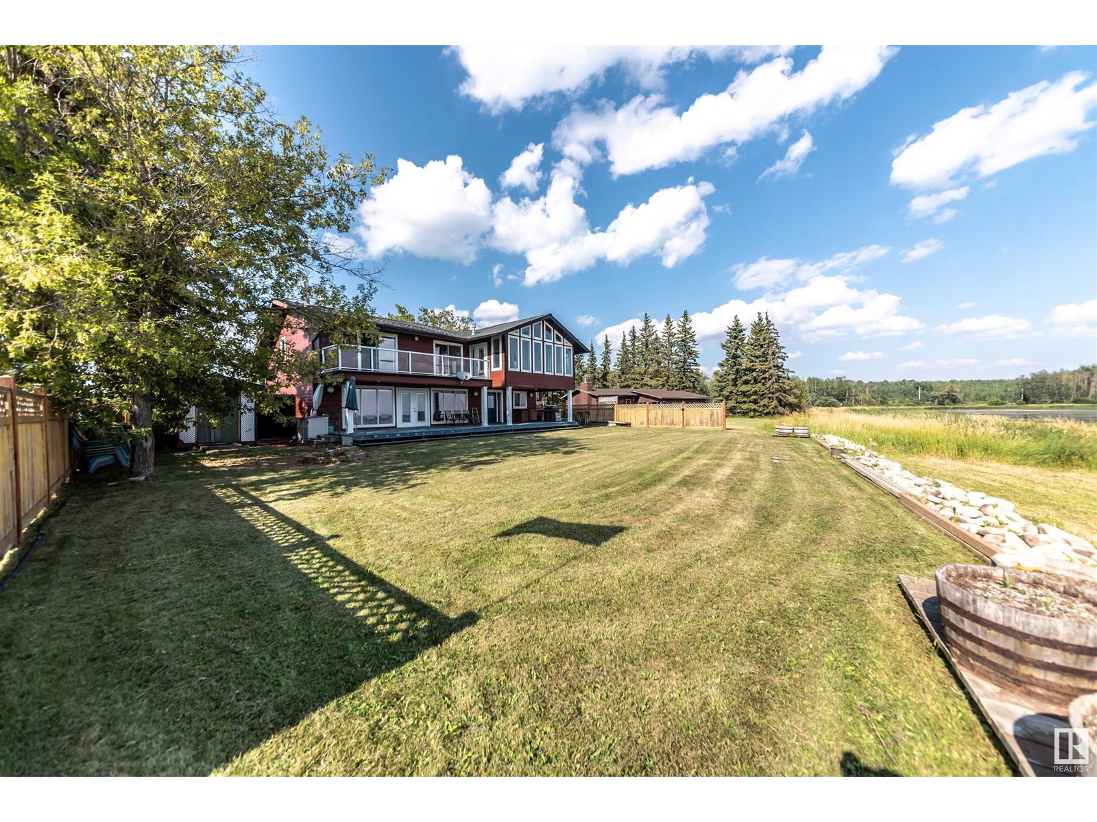 102 Parkins Av, Rural Lac Ste. Anne County, Alberta  T0E 1A0 - Photo 61 - E4401424