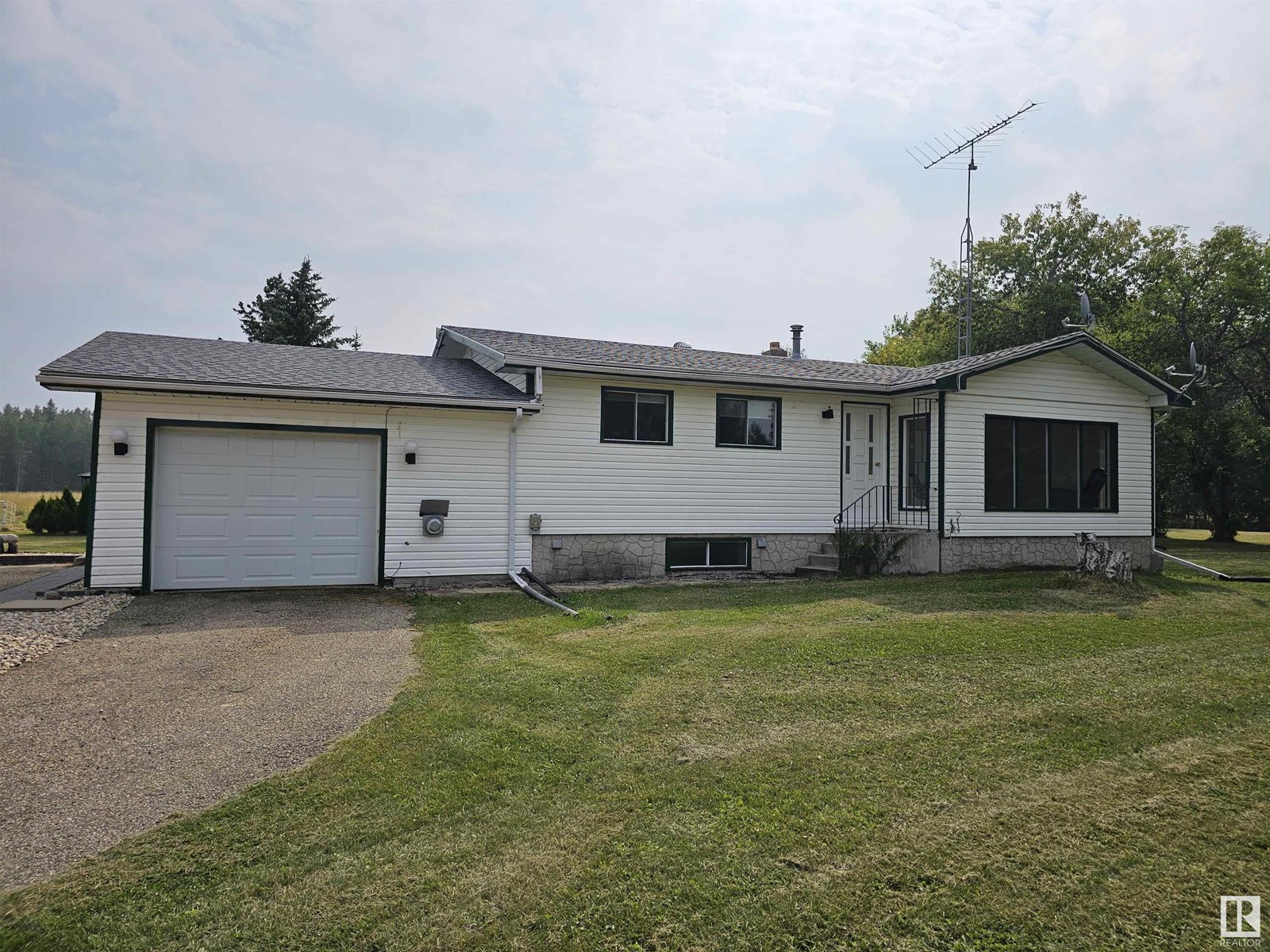 6531 Hwy 616, Rural Brazeau County, Alberta  T0C 0S0 - Photo 1 - E4402458