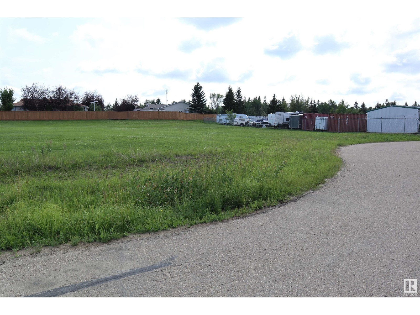 6 Village Creek Cl, Rural Wetaskiwin County, Alberta  T0C 2V0 - Photo 5 - E4402712