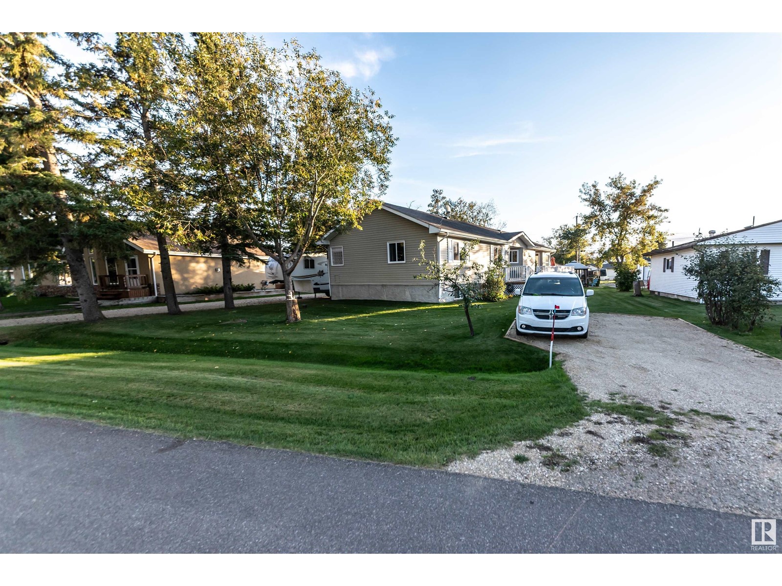 4916 56 St, Rural Lac Ste. Anne County, Alberta  T0E 0A0 - Photo 57 - E4406847