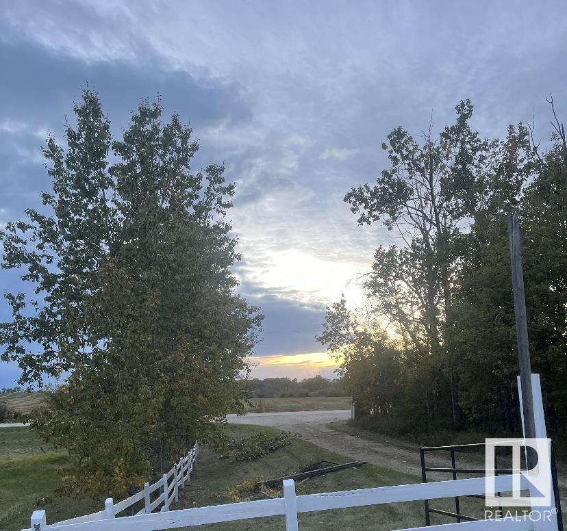 55431 Hwy 777, Rural Lac Ste. Anne County, Alberta  T0E 1V0 - Photo 40 - E4408072