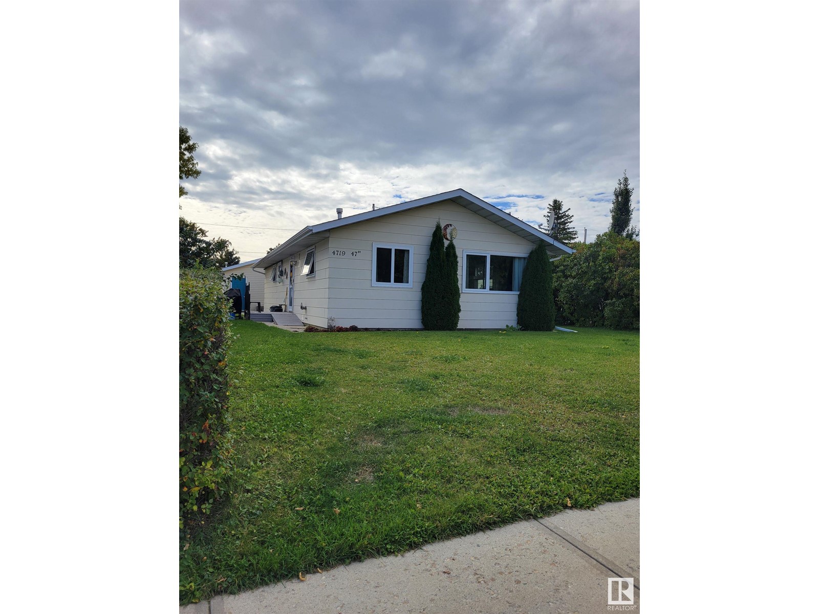 4719 47 St, Onoway, Alberta  T0E 1N0 - Photo 2 - E4409091