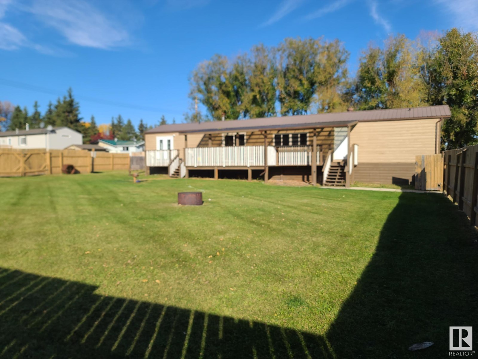 4902 50 St, Buck Creek, Alberta  T0C 0S0 - Photo 1 - E4410490