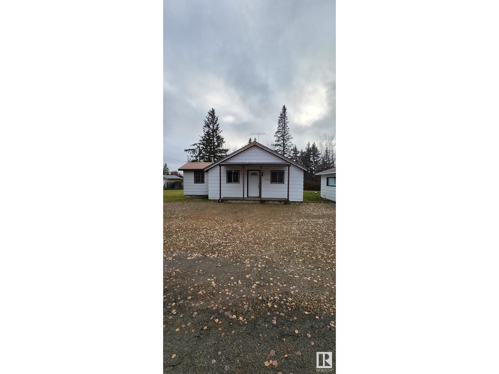 402 1st Av, Rural Wetaskiwin County, Alberta  T0C 2X0 - Photo 3 - E4411609