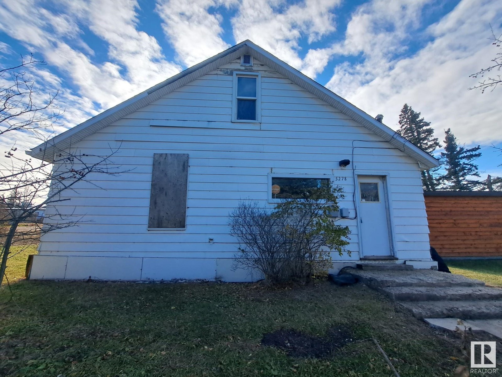 5278 51 St, Mayerthorpe, Alberta  T0E 1N0 - Photo 1 - E4412822