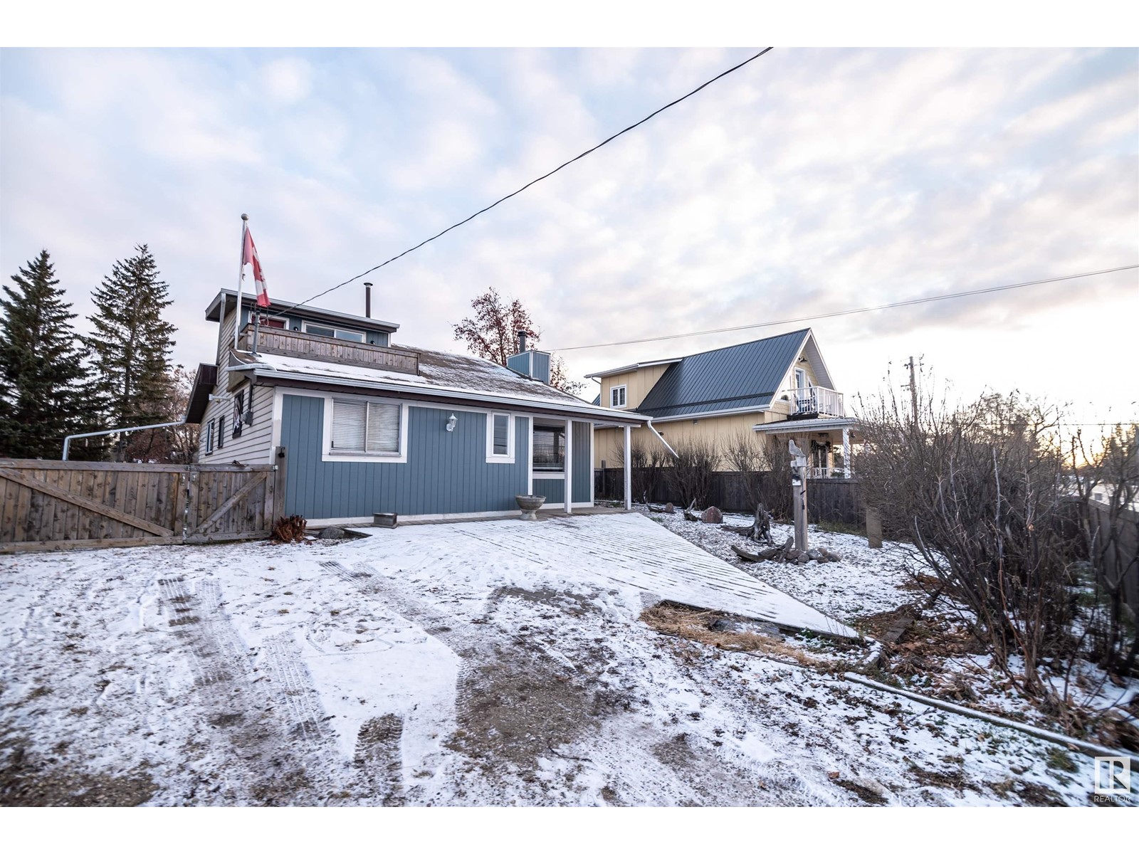 5031 And 5035 50 Av, Rural Lac Ste. Anne County, Alberta  T0E 0A0 - Photo 2 - E4413982