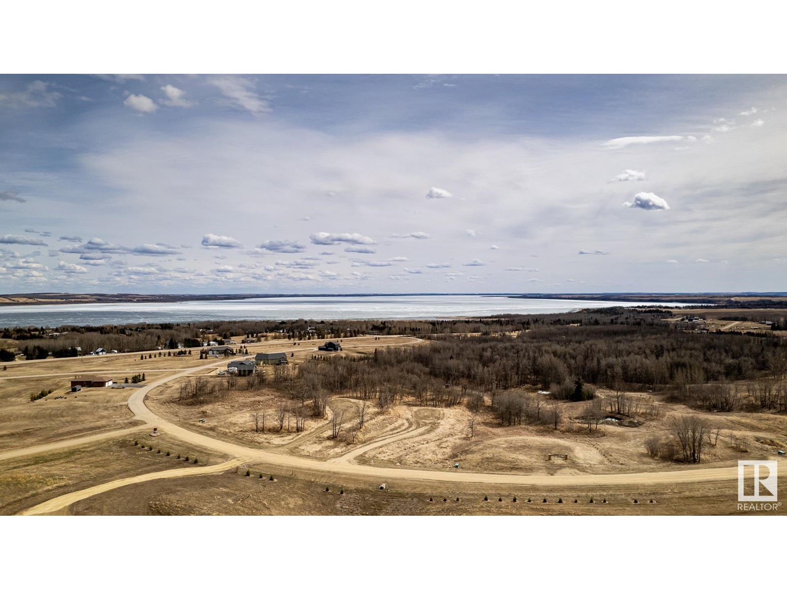 39 Bruhn Bend, Rural Ponoka County, Alberta  T0C 2J0 - Photo 1 - E4415674