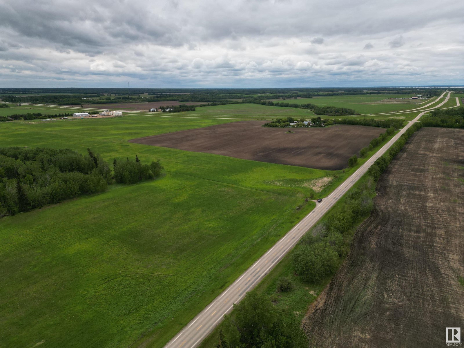 54517 Range Road 22 B, Rural Lac Ste. Anne County, Alberta  T0E 1V0 - Photo 2 - E4416394