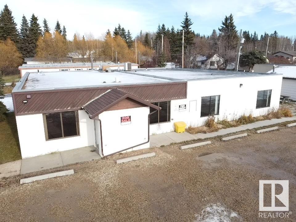 10 2 Av, Winfield, Alberta  T0C 2X0 - Photo 1 - E4416622