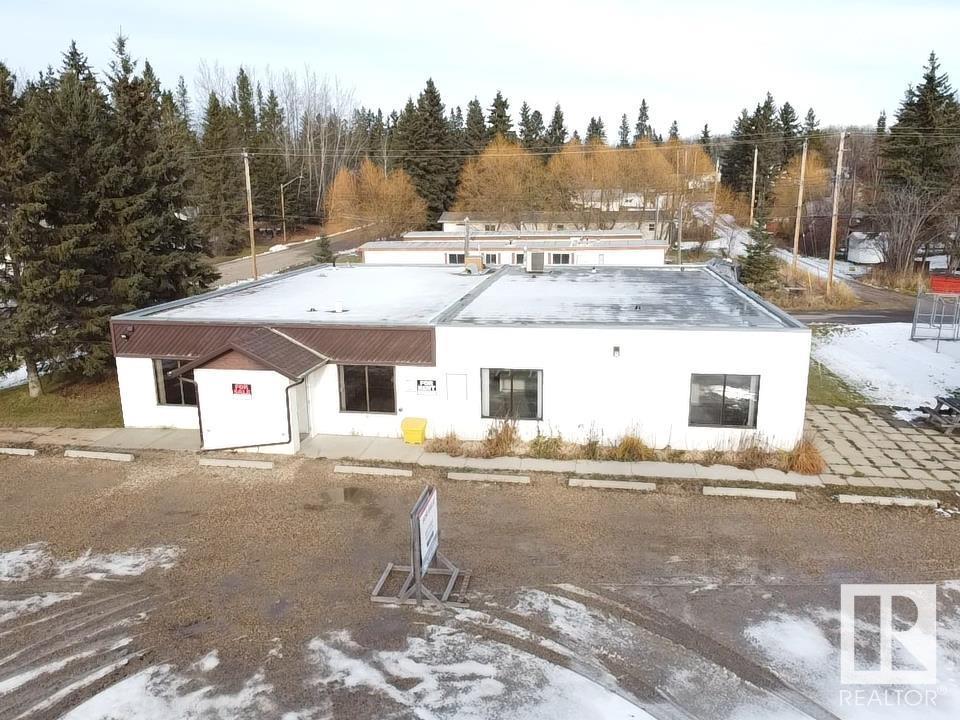 10 2 Av, Winfield, Alberta  T0C 2X0 - Photo 3 - E4416622