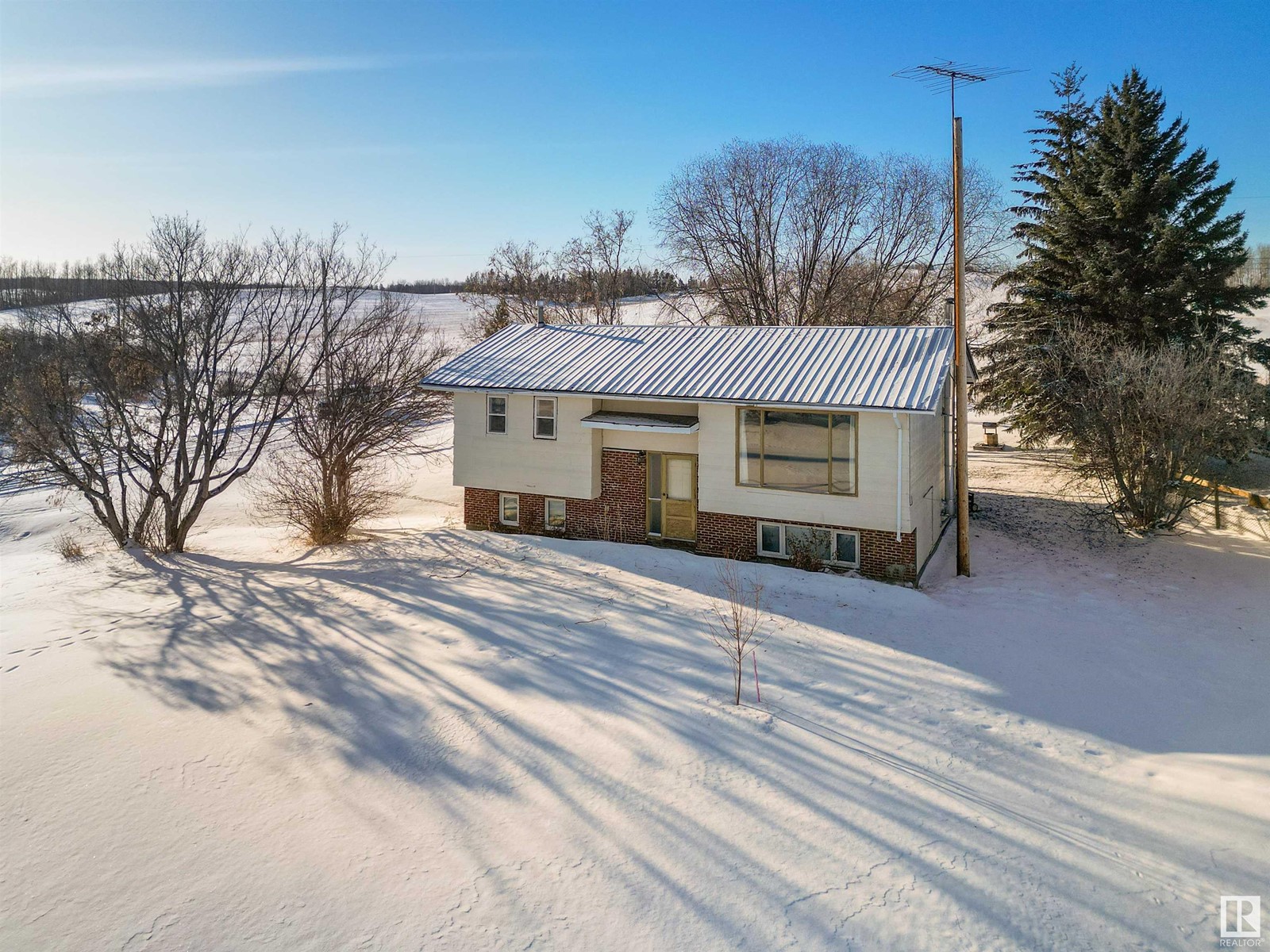 5202 51 St, Tomahawk, Alberta  T0E 2H0 - Photo 1 - E4418597