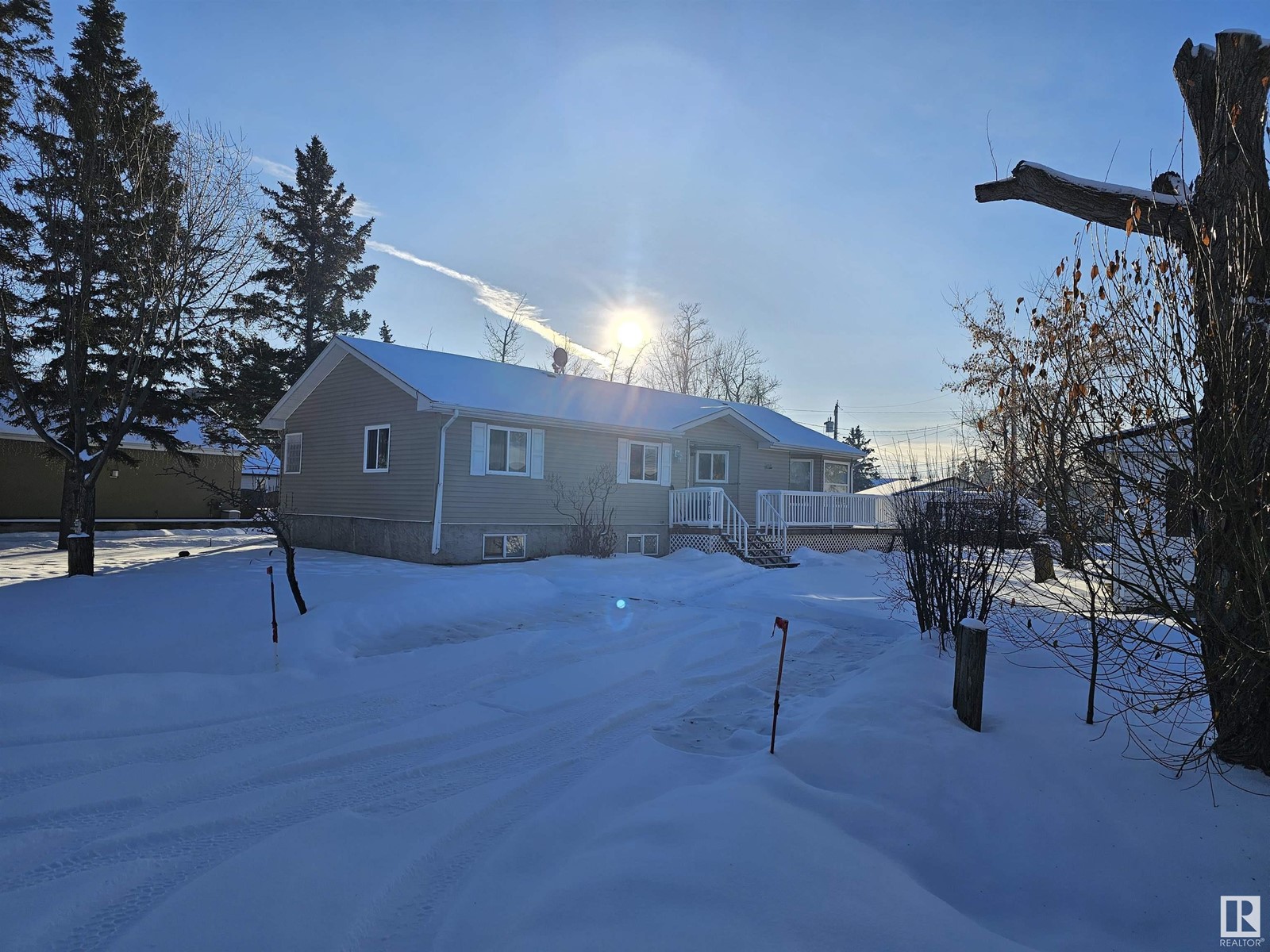 4916 56 St, Rural Lac Ste. Anne County, Alberta  T0E 0A0 - Photo 1 - E4418635