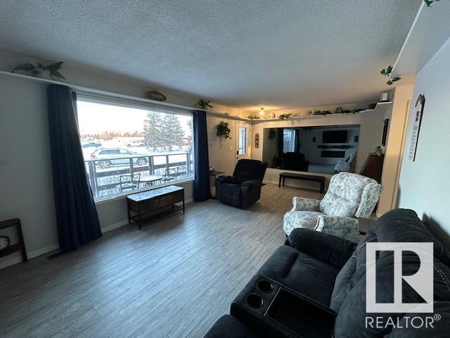 4828 50a St, Rural Lac Ste. Anne County, Alberta  T0E 0A0 - Photo 4 - E4418736